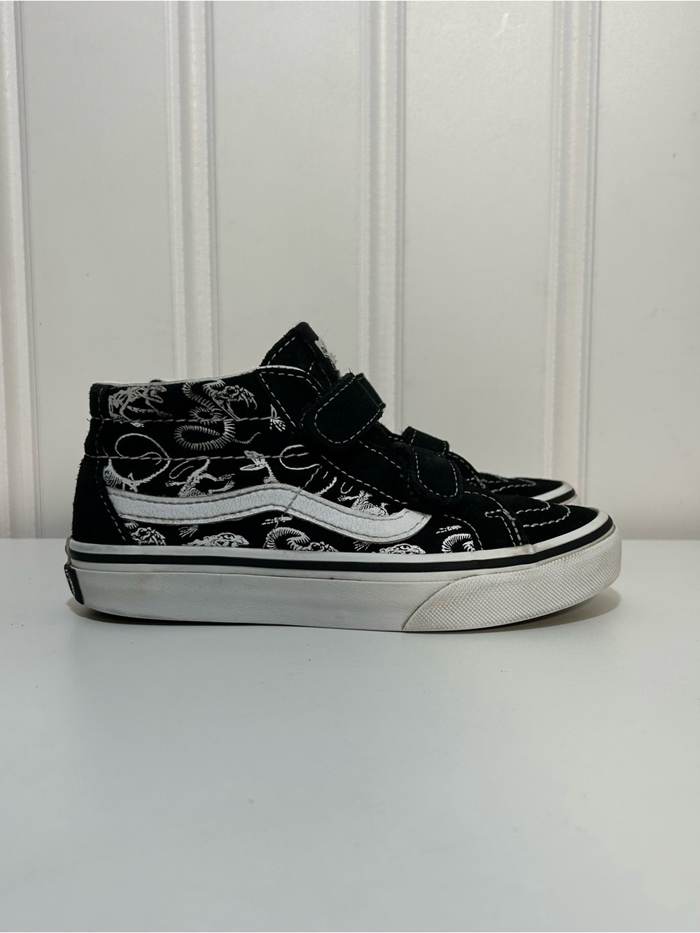 Vans sk8 mid dinosaur fossils strap Black and White kids 13.5